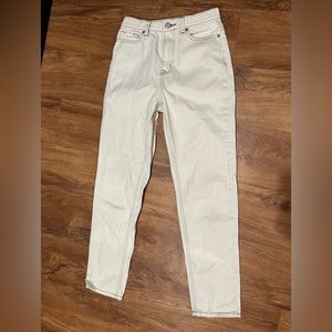 3/$15 BDG white Brown Stitching Mom High Rise 100% Cotton Stretchy Jeans Size 25